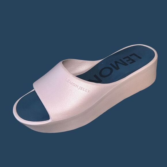 Womens Lemon Jelly Sunny Baby Rose Slides Size 38 US 7.5 8 - Picture 1 of 8